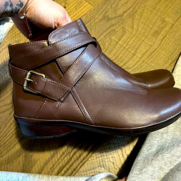 Naturalizer Brown Leather Booties Size 8.5 - Picture 4 of 14